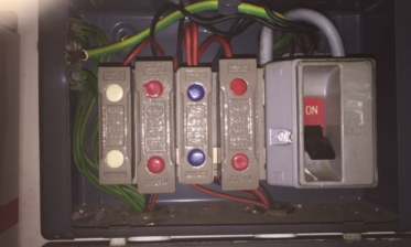 old fashioned fuse box