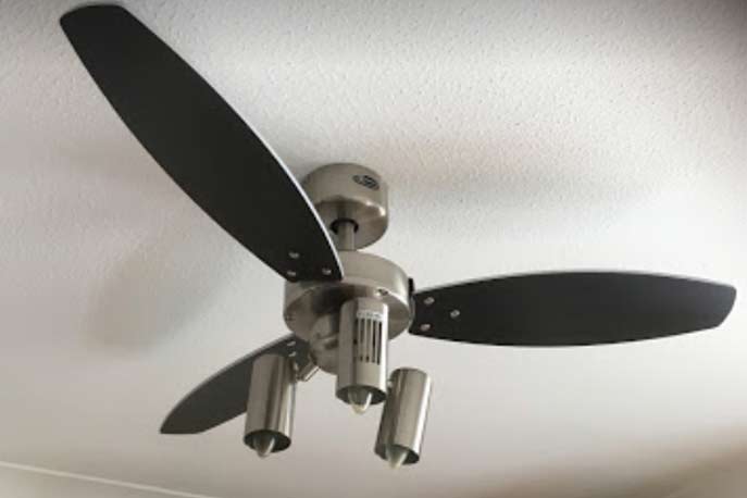 electric ceiling fan